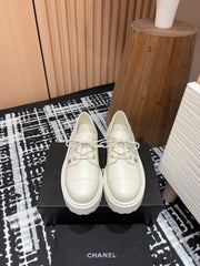 CC OXFORD SHOES IN WHITE CALFSKIN