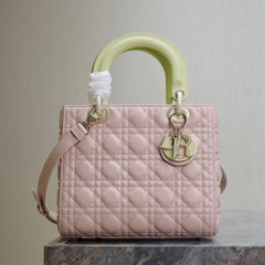 LADY BAG 24 IN BABY PINK QUILTED MACROCANNAGE CALFSKIN SWAMP YELLOW STRAP