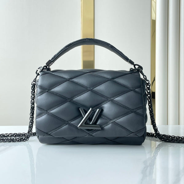 GO-14 MM 23 IN BLACK QUILTED LAMBSKIN BLACK HARDWARE