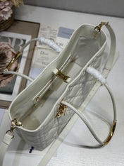 MEDIUM 37 TOUJOURS BAG IN WHITE MACROCANNAGE LAMBSKIN