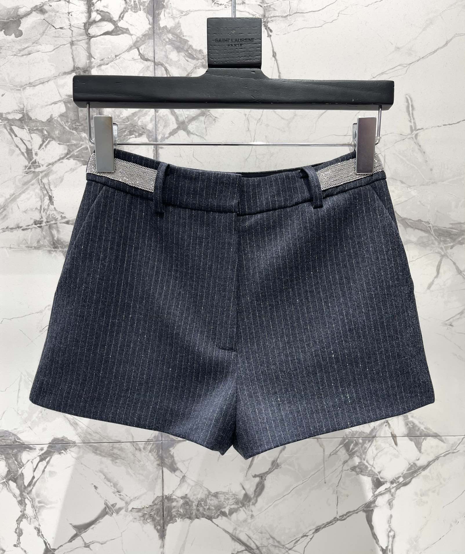 YSL 25S SHORT STYLE 188