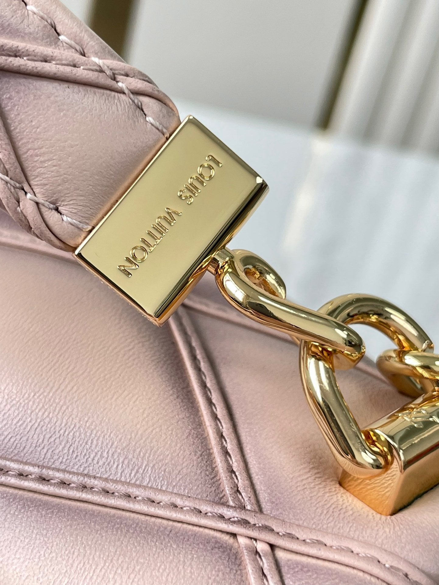 GO-14 MM 23 IN LIGHT PINK QUILTED LAMBSKIN GOLD HARDWARE