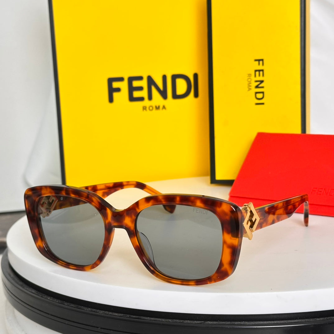 ROMA SQUARE FRAME SUNGLASSES FE40138I IN ACETATE