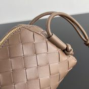 CONCERT POUCH 18 IN MEDIUM BROWN LAMBSKIN