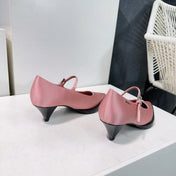 POINTED TOE MEDIUM HEEL PUMPS IN PINK SILK
