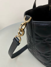 MEDIUM TOUJOURS BUCKET BAG 22 IN BLACK CANNAGE CALFSKIN