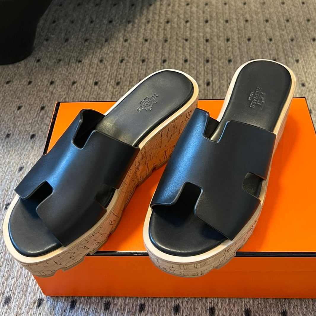 EZE SANDAL PLATFORM 85 MM IN BLACK CALFSKIN