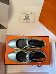 KLEO SLINGBACK IN SILVER CALFSKIN