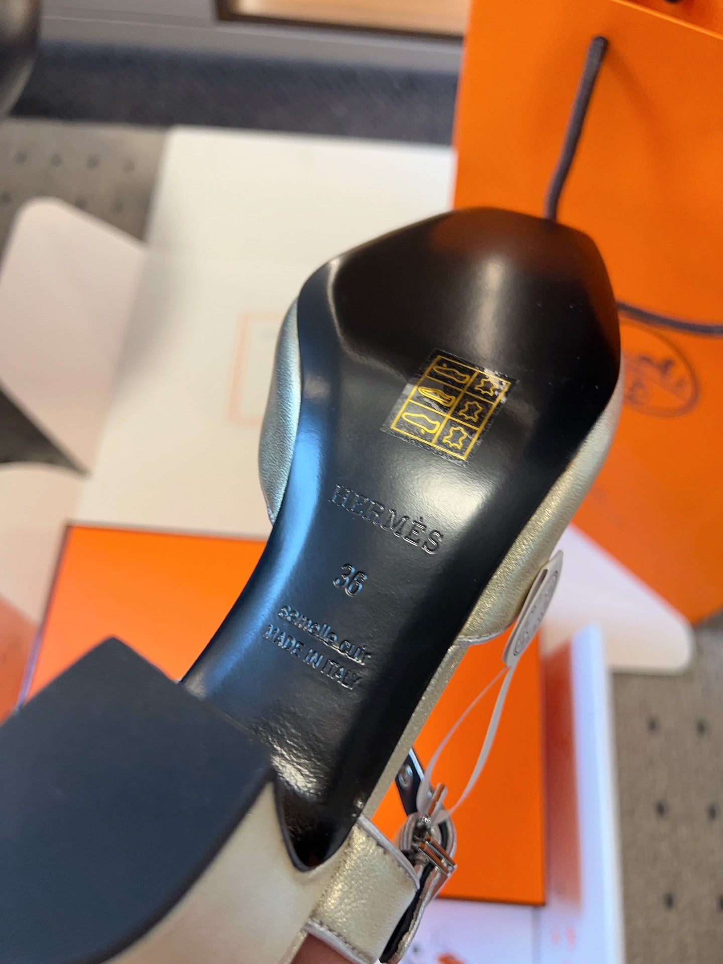 KLEO HIGH SLINGBACK IN SILVER CALFSKIN