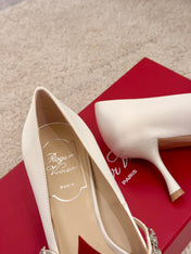 EFFLORESCENCE MARY JANE PUMPS IN WHITE SILK