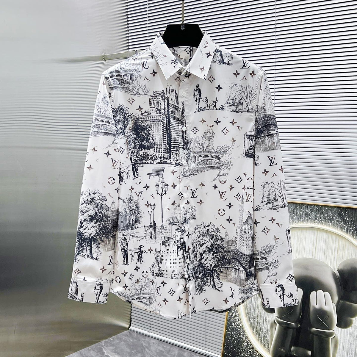 LV LONG-SLEEVED SHIRT WHITE COTTON ALLOVER MONOGRAM CITY WALK PRINT 238817