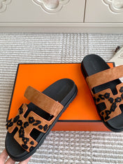 HM 26S CHYPRE SANDALS IN CARAMEL BROWN SUEDE WITH EMBROIDERED PATTERN STRAP