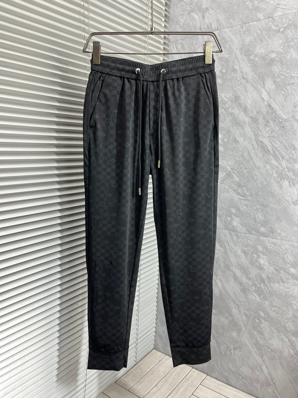 LV BLACK MONOGRAM TROUSERS 239491