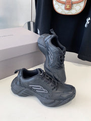 MONDAY SHOE IN BLACK COWSKIN AND POLYESTER