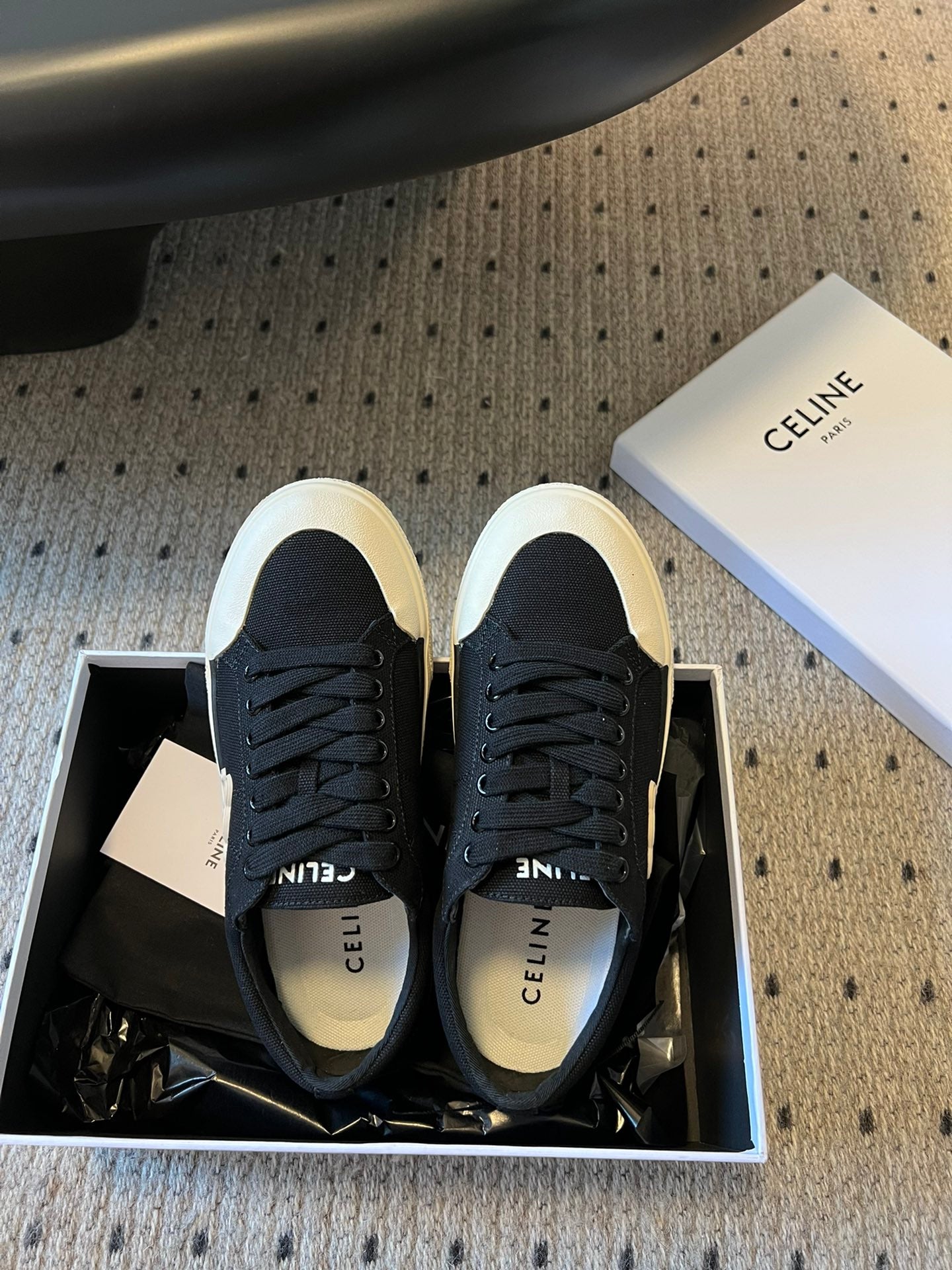 TRAINER LOW LACE-UP SNEAKER IN BLACK CANVAS