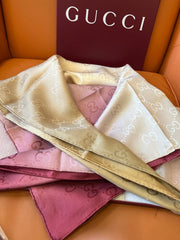GUCCI 25S SCARF 90 IN SILK 600370