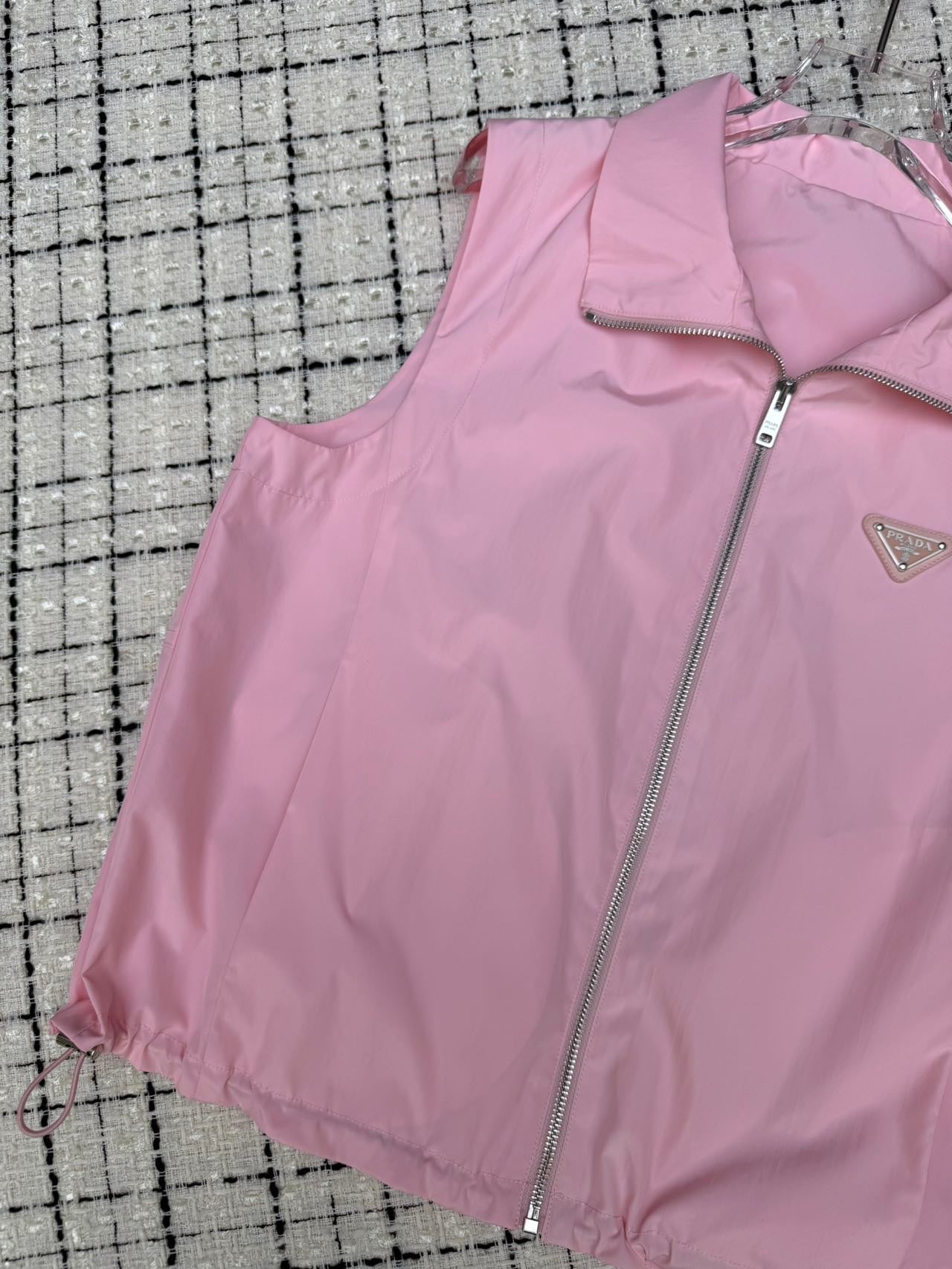 PRADA TOP AND SKIRT SET STYLE 90