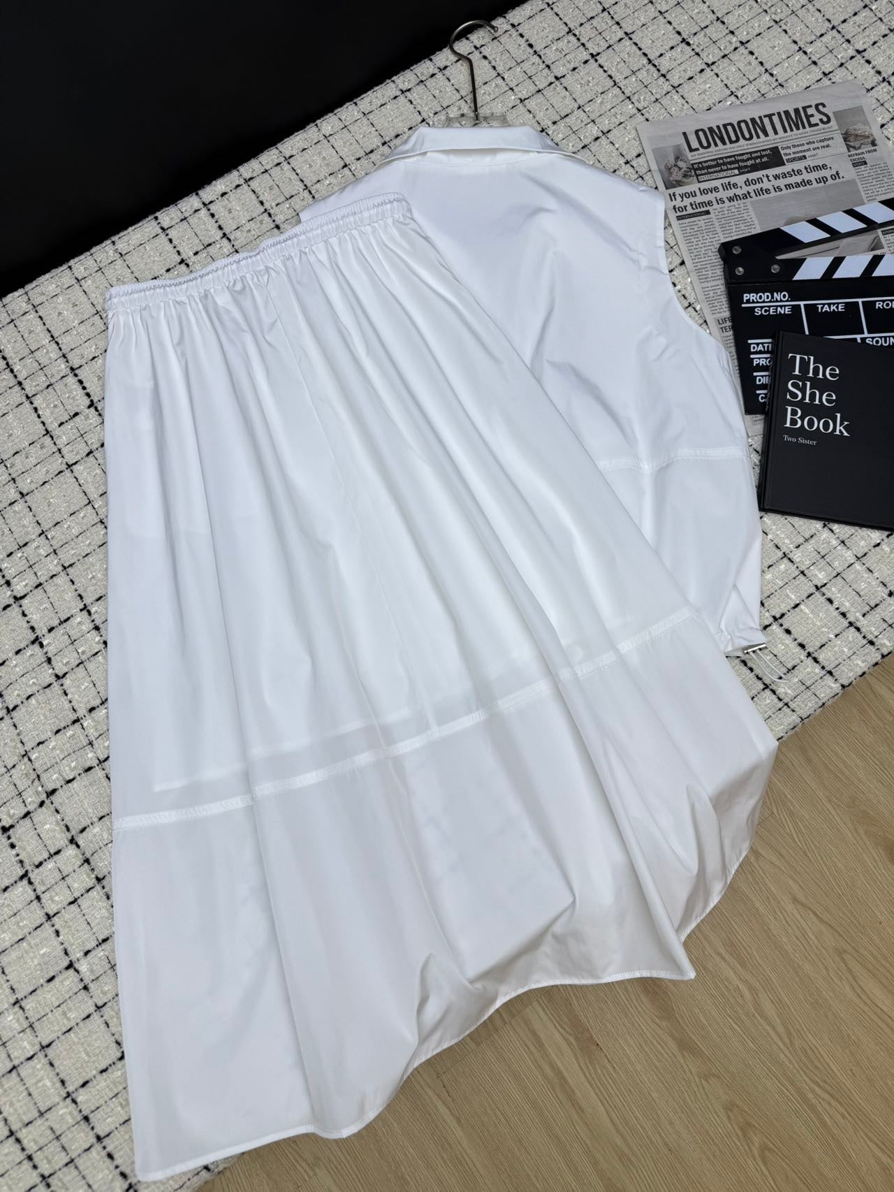 PRADA TOP AND SKIRT SET STYLE 124