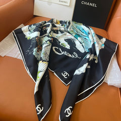 CHANEL 25S SCARF 90 IN SILK 715642