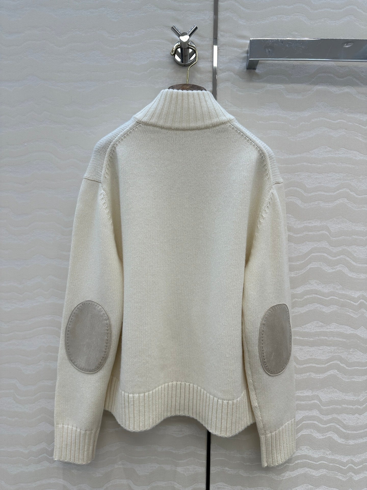 LP CARDIGAN STYLE 209