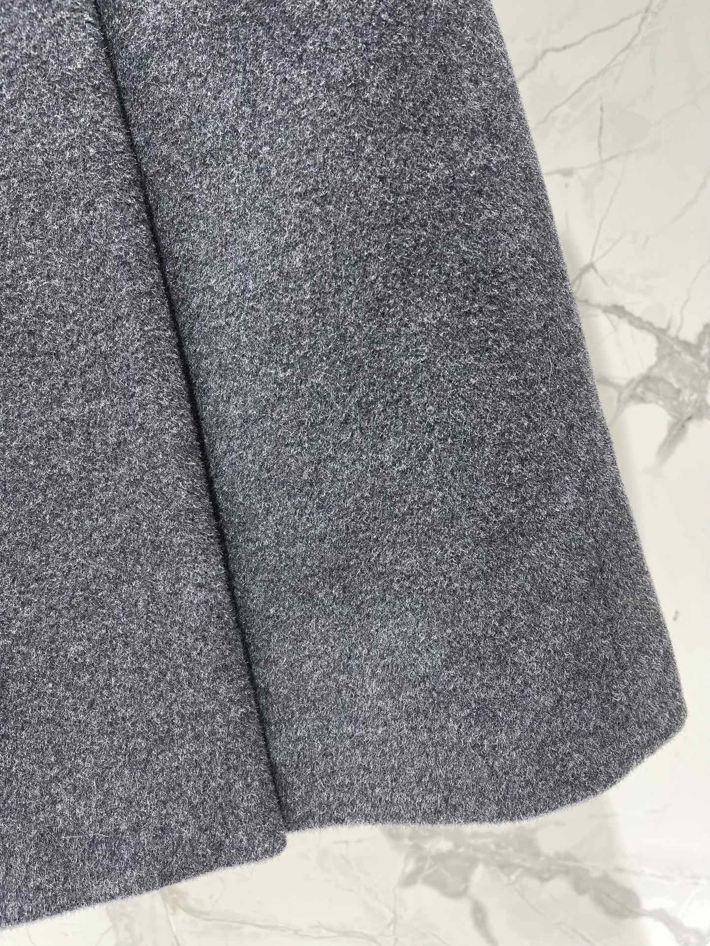 YSL 25S LONG CASHMERE COAT STYLE 32