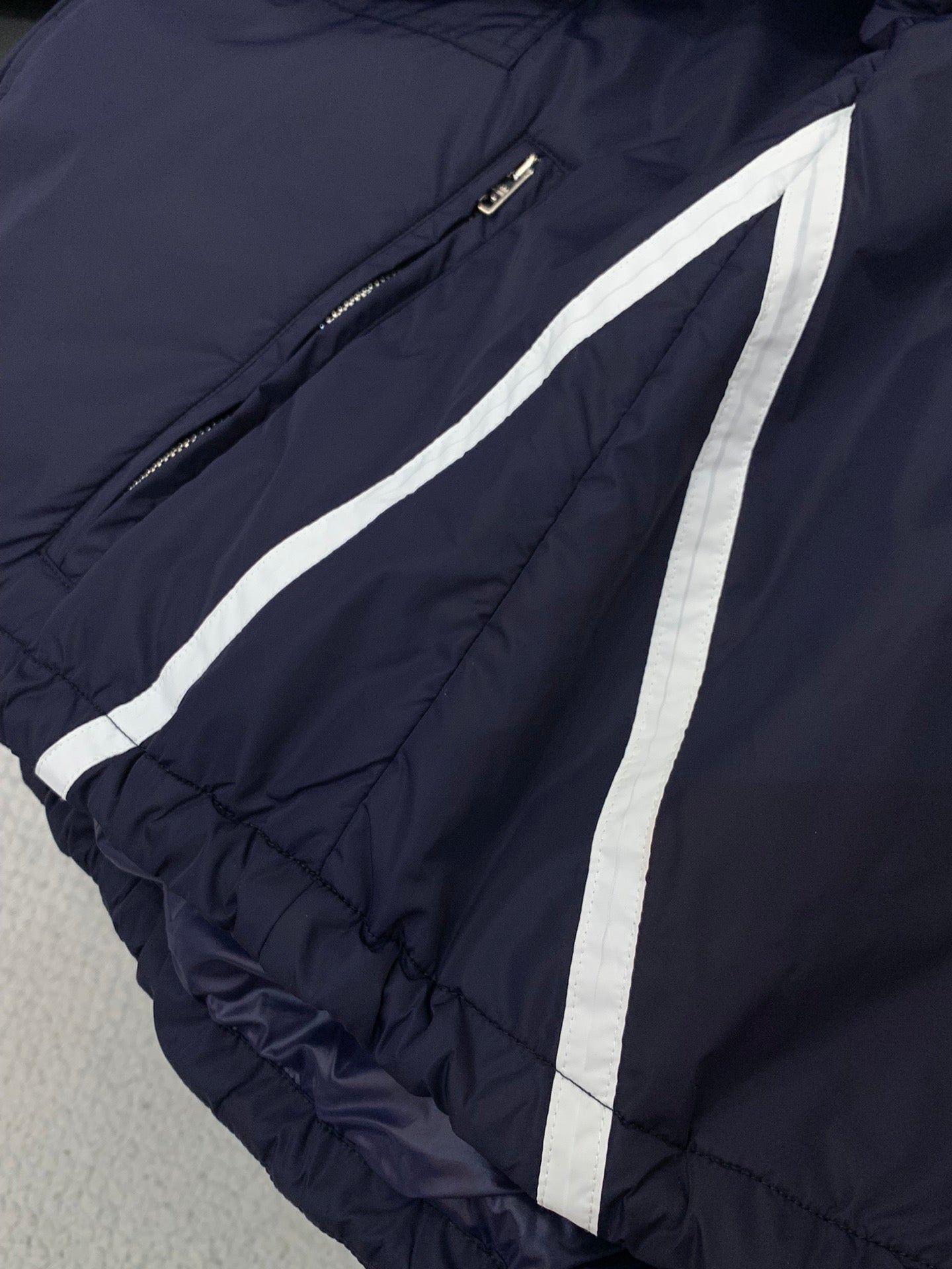 PRADA 25S JACKET 506