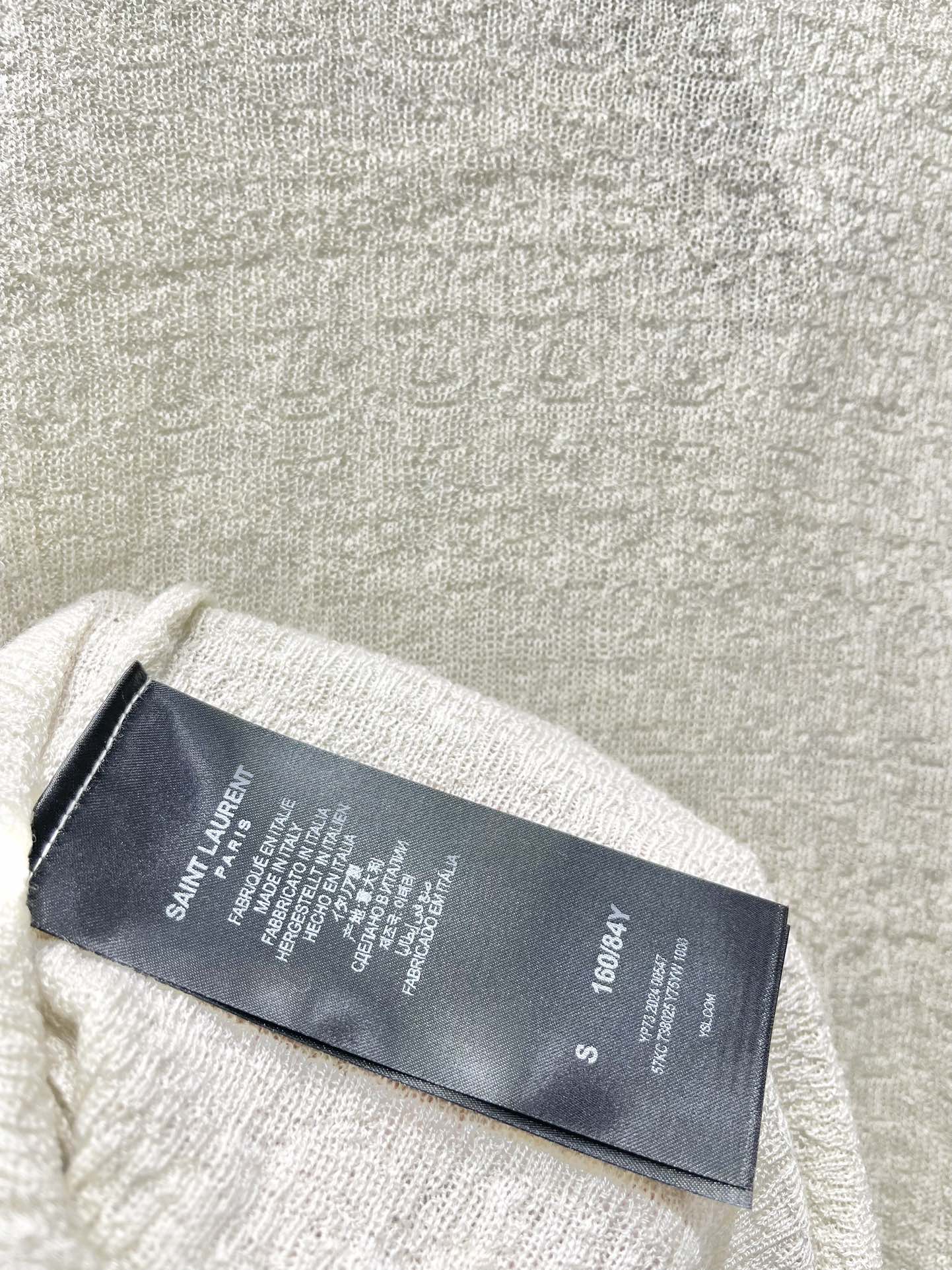 YSL 25S FITTED TURTLENECK SWEATER STYLE 182