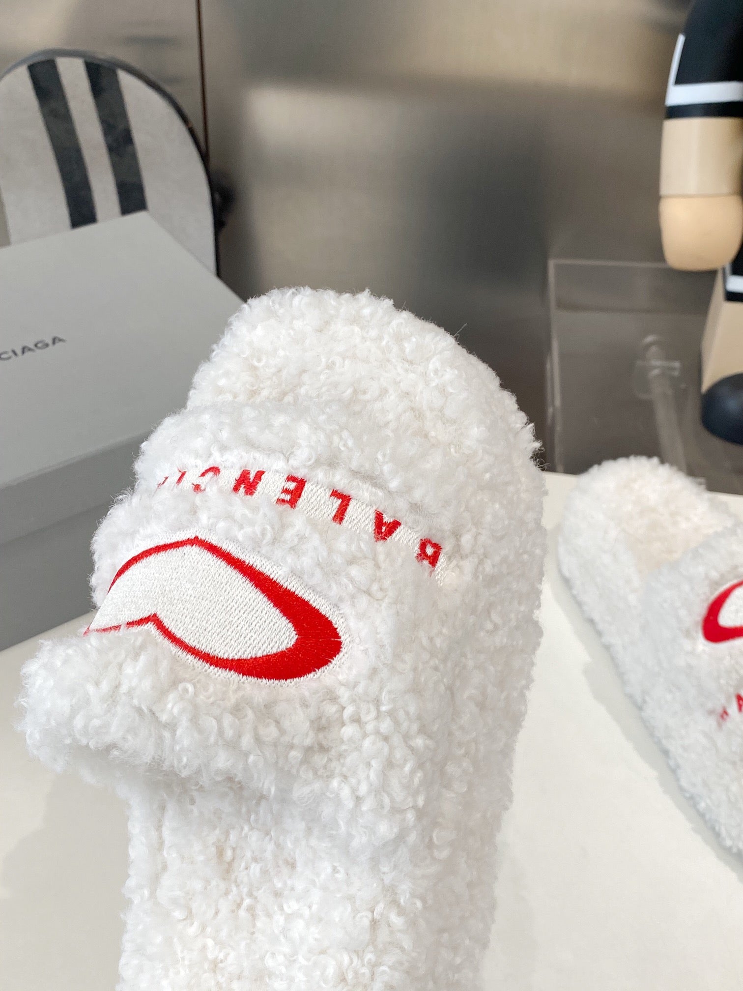 BALENCIAGA 25S SLIPPERS IN WHITE WOOL