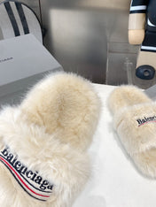 BALENCIAGA 25S FUR SLIPPERS IN LIGHT BEIGE FAUX SHEARLING