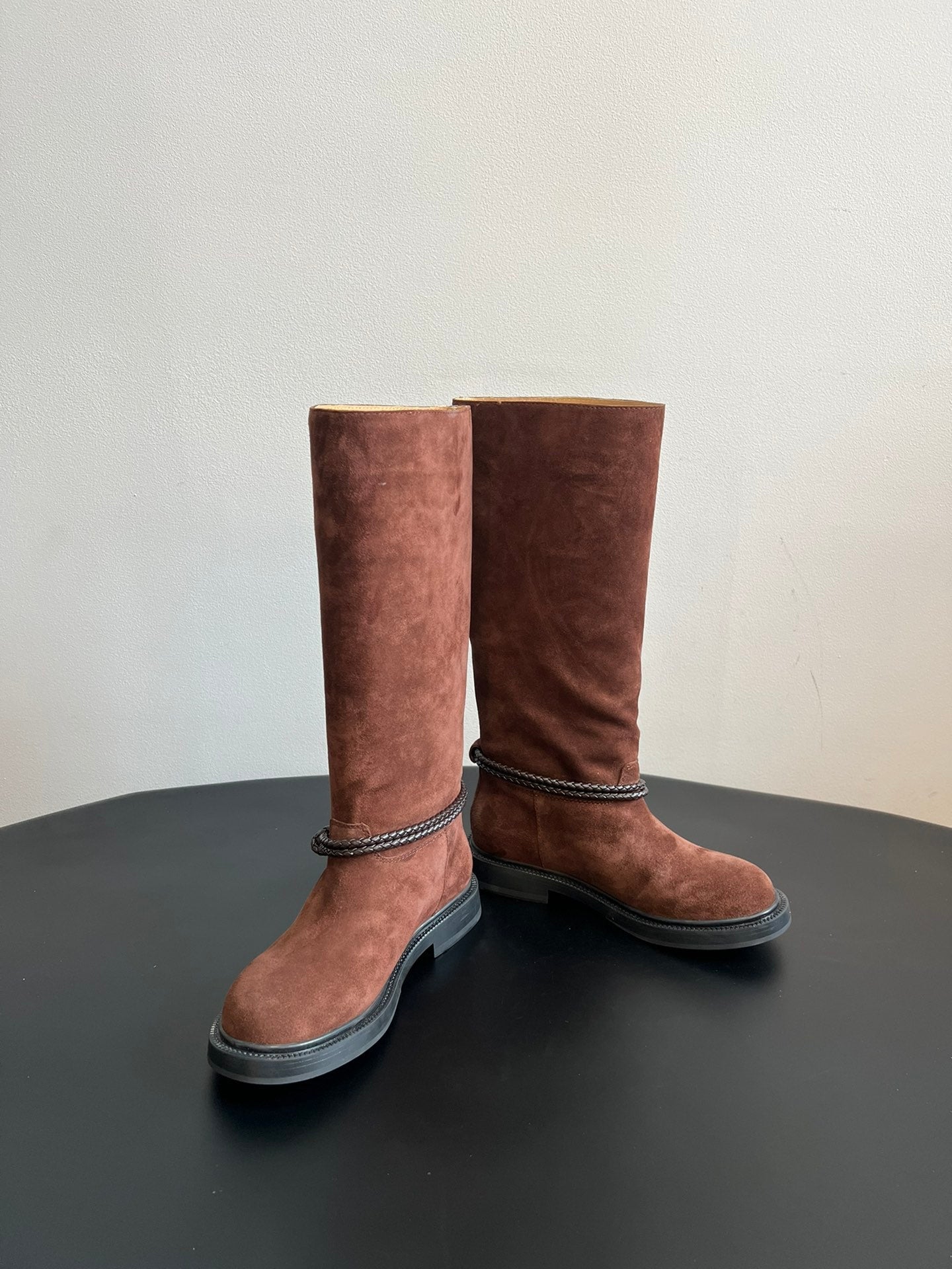 BOTTEGA VENETA 26S TALL BOOTS IN BROWN SUEDE