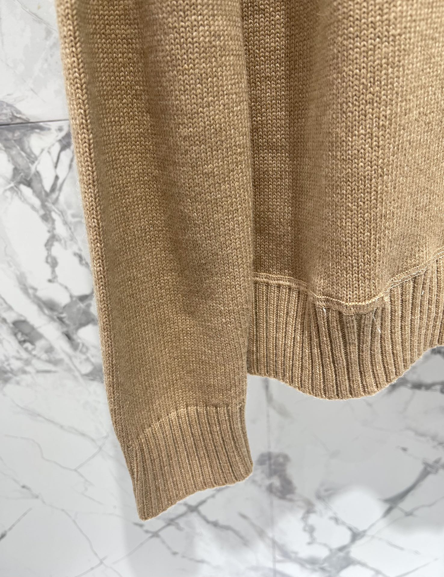 PRADA 25S CREW NECK SWEATER 340