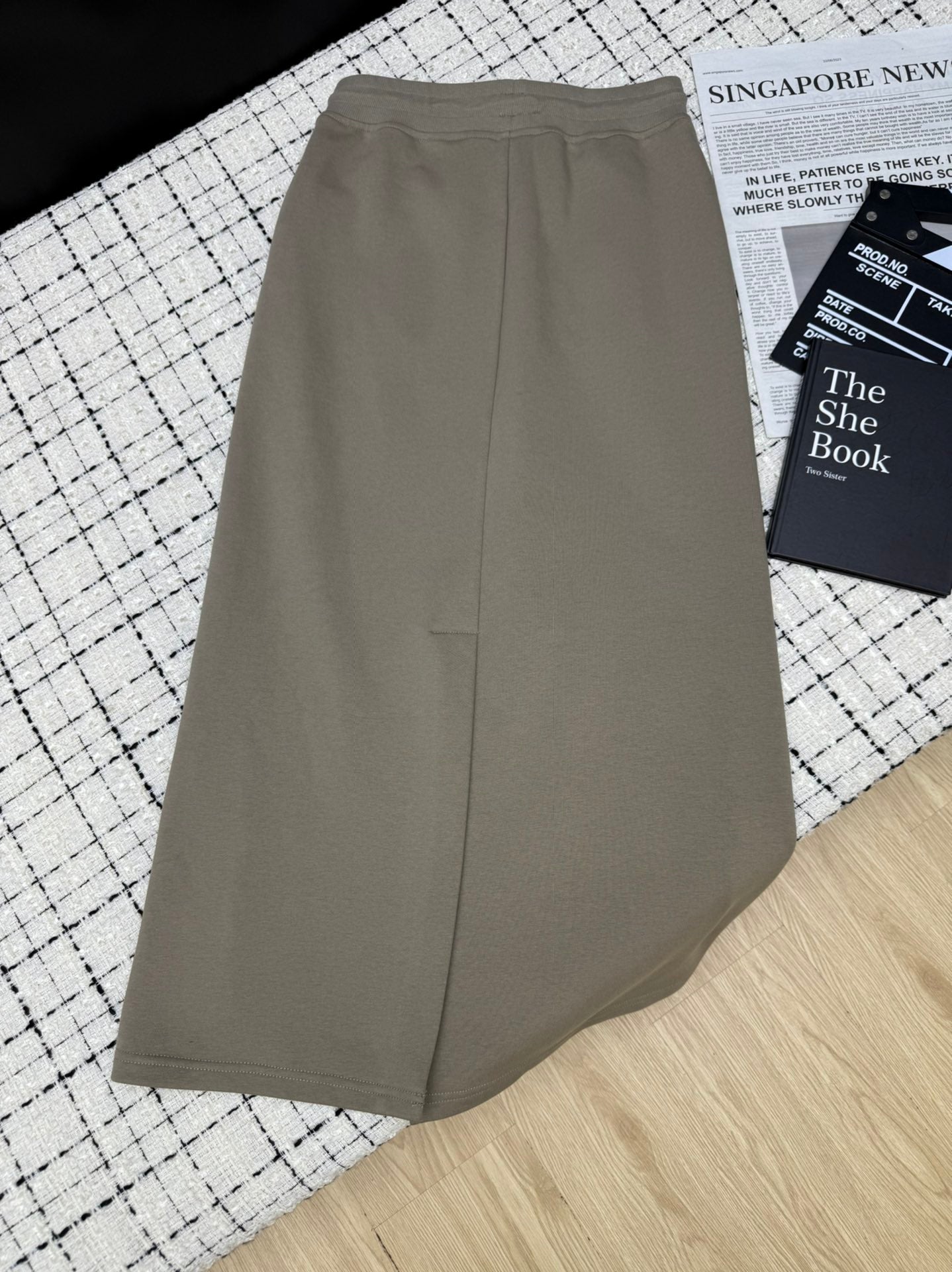 PRADA 25S MIDI SKIRT 331