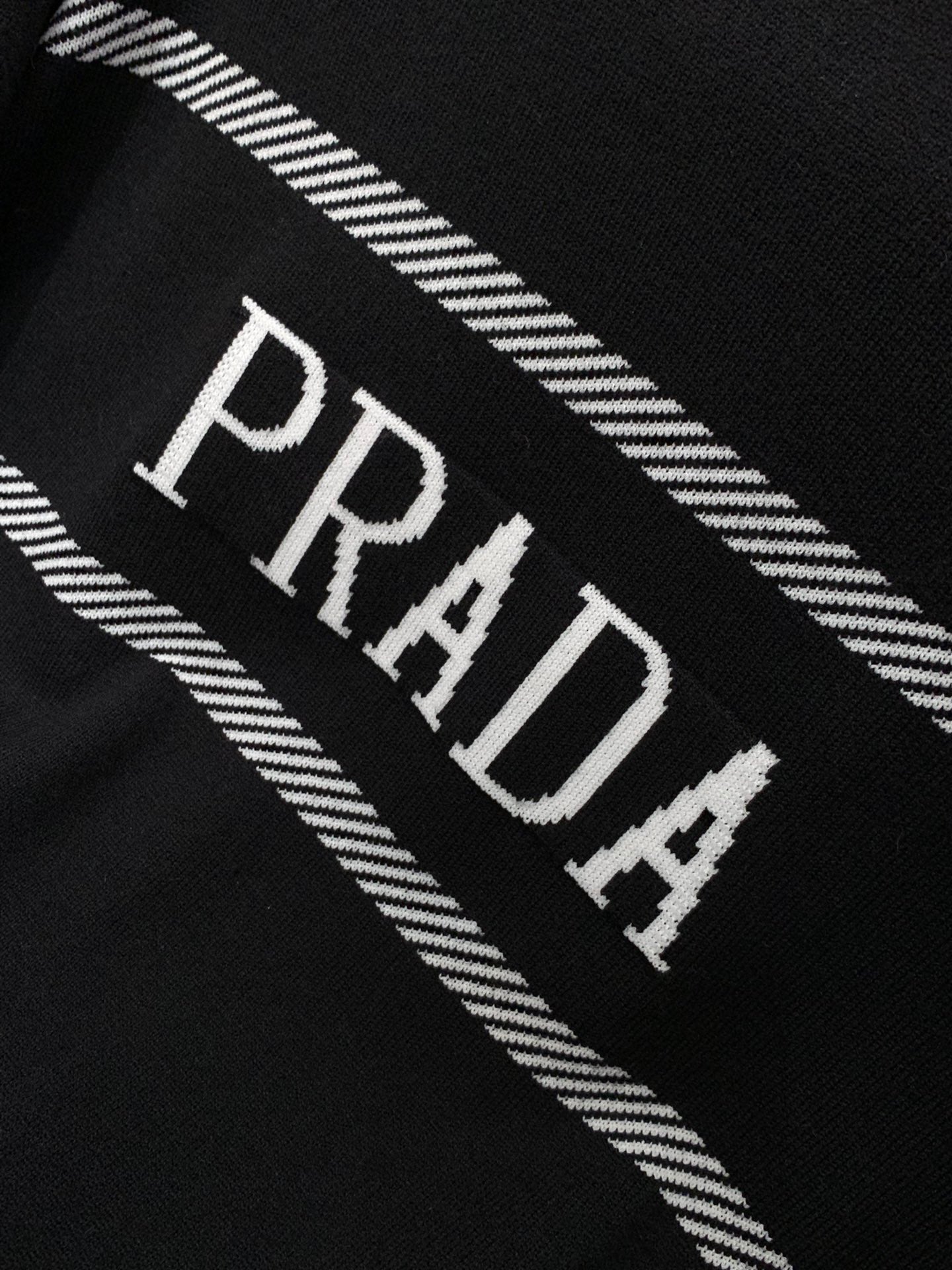 PRADA 25S SWEATER 433