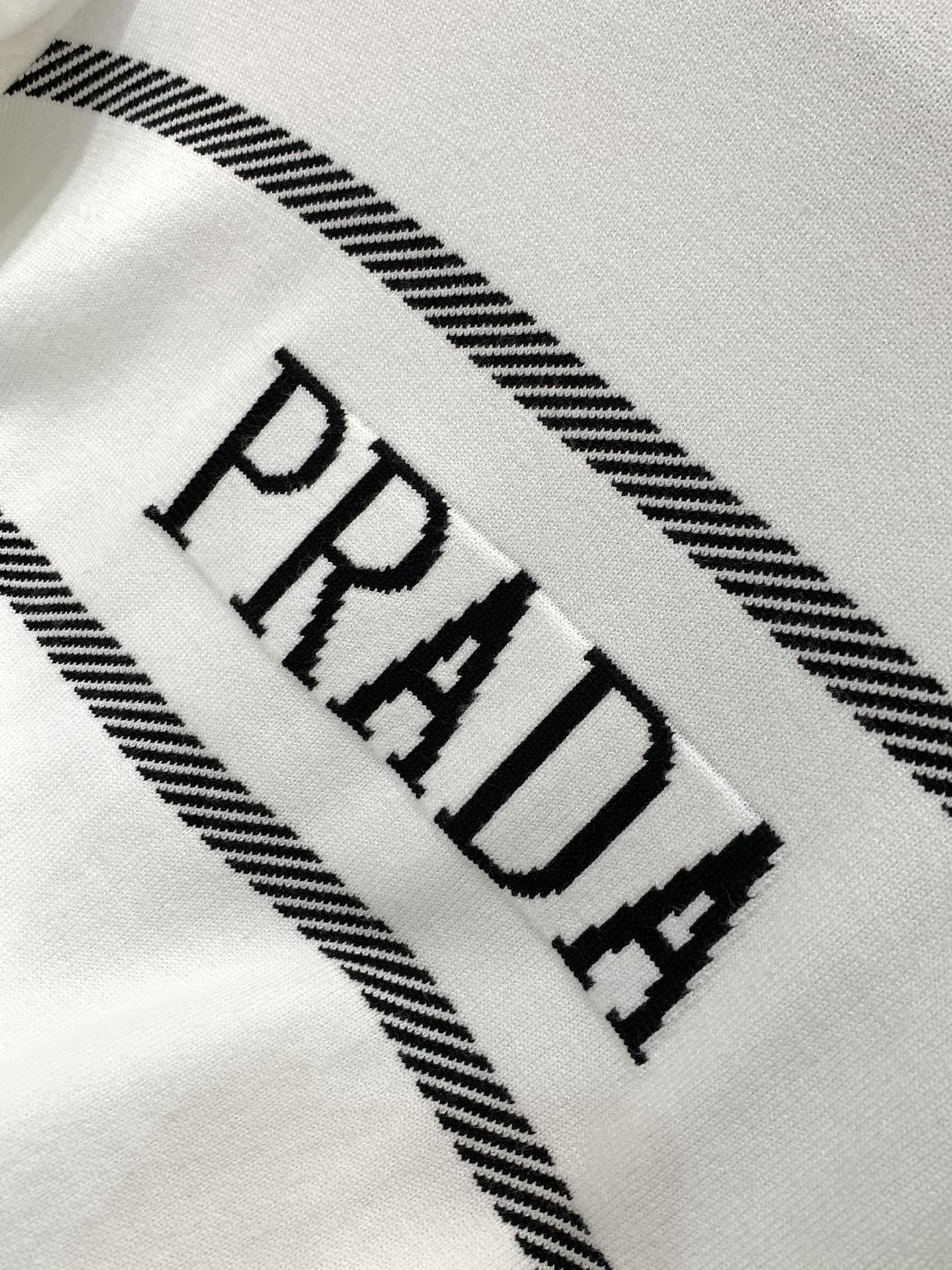 PRADA 25S SWEATER 434