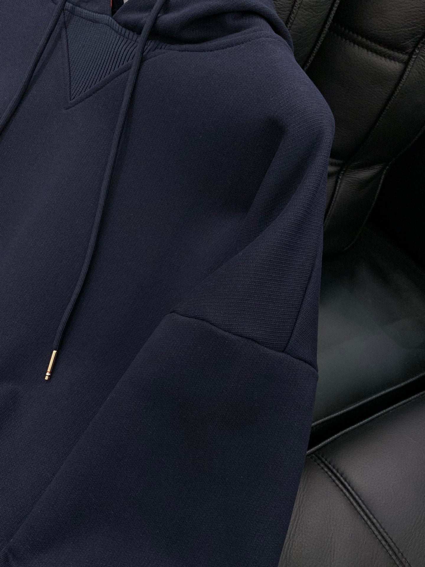 THOM 26S HOODIE STYLE 39