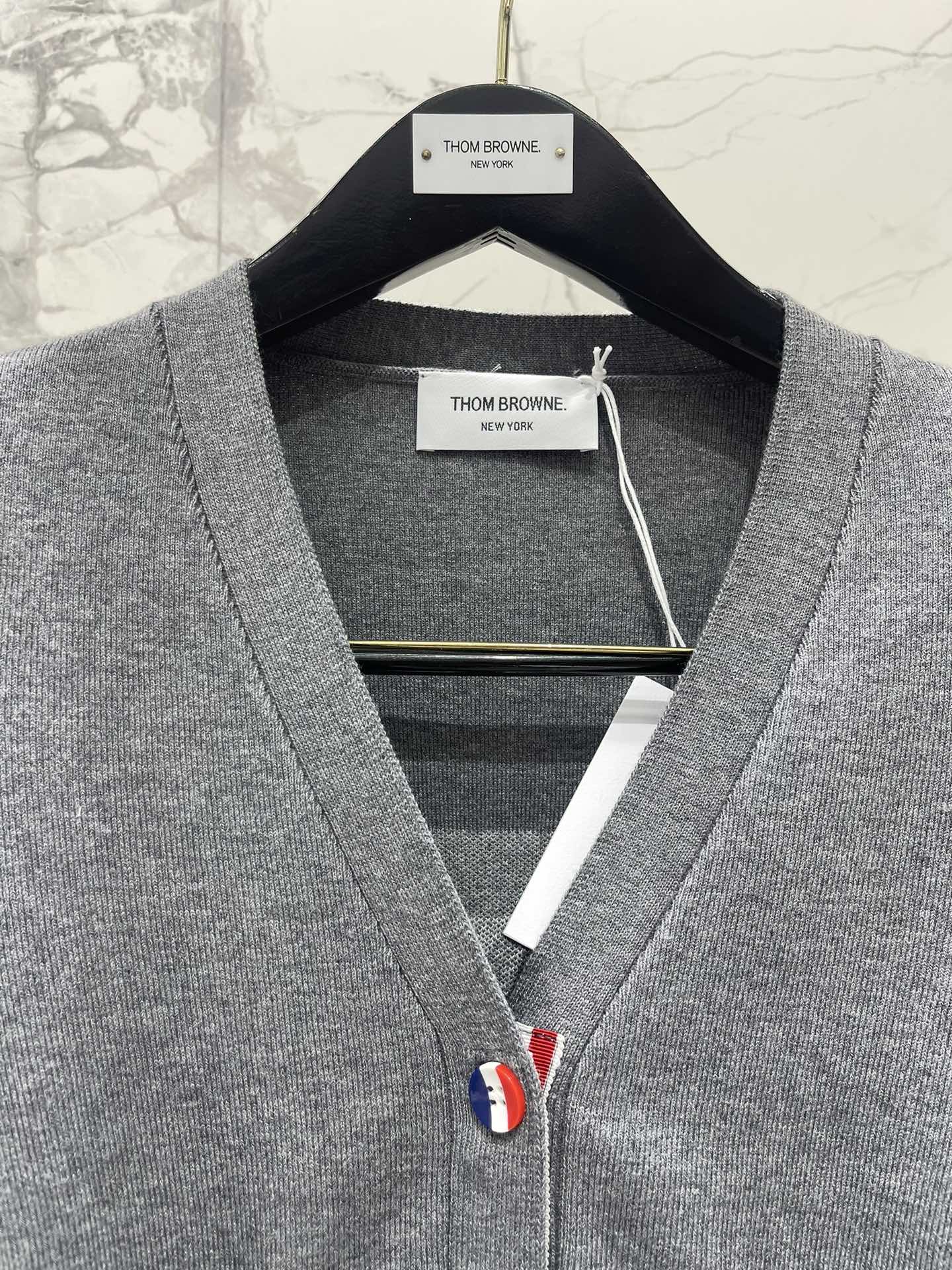 THOM 26S CARDIGAN STYLE 37