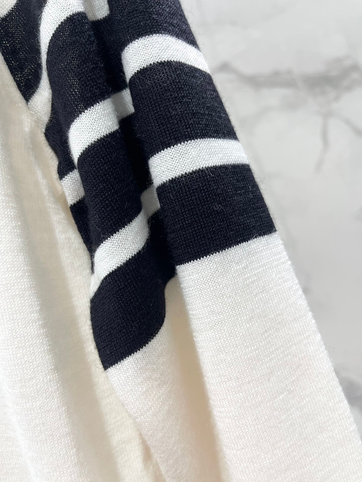 THOM 26S SWEATER STYLE 33