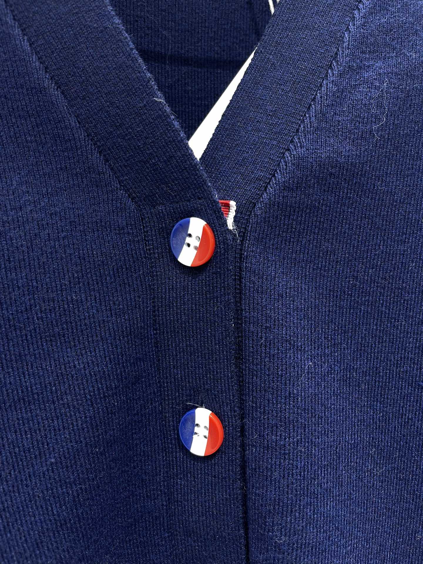 THOM 26S CARDIGAN STYLE 14