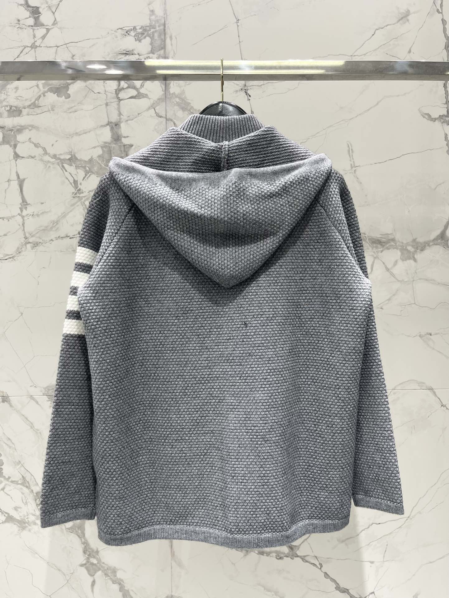 THOM 26S CARDIGAN STYLE 11