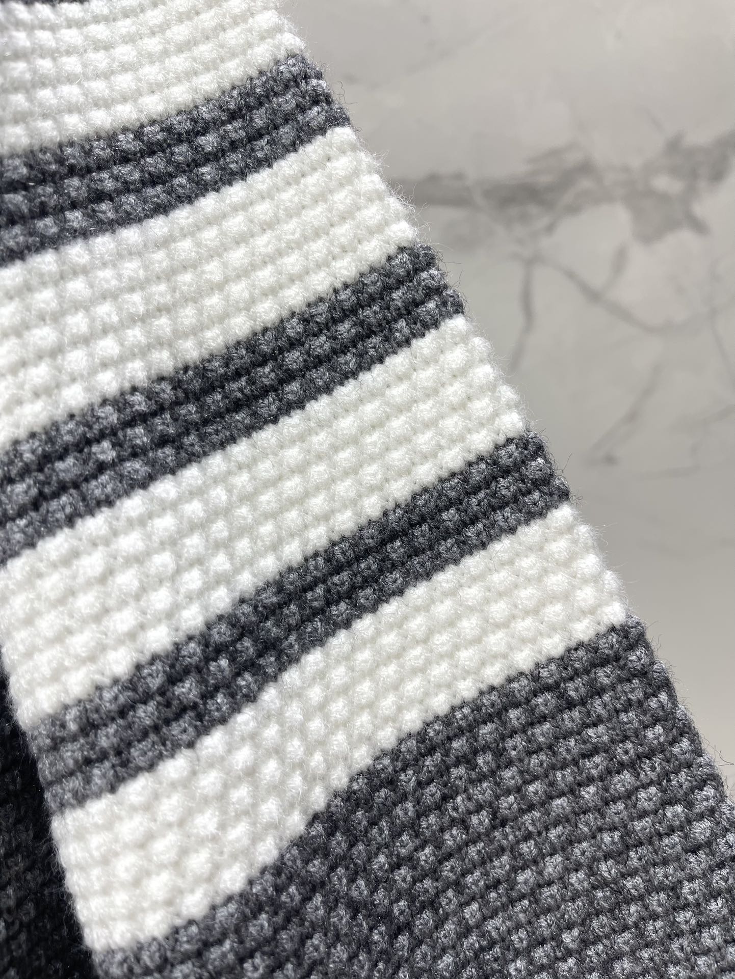 THOM 26S CARDIGAN STYLE 11