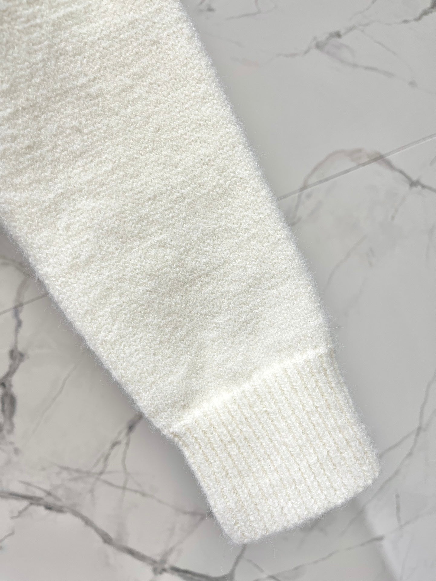 THOM 26S CARDIGAN STYLE 8