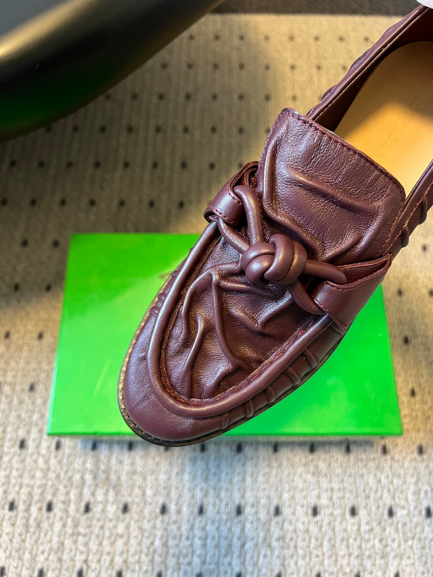 BOTTEGA VENETA 26S LOAFERS IN DARK REDDISH BROWN LAMBSKIN