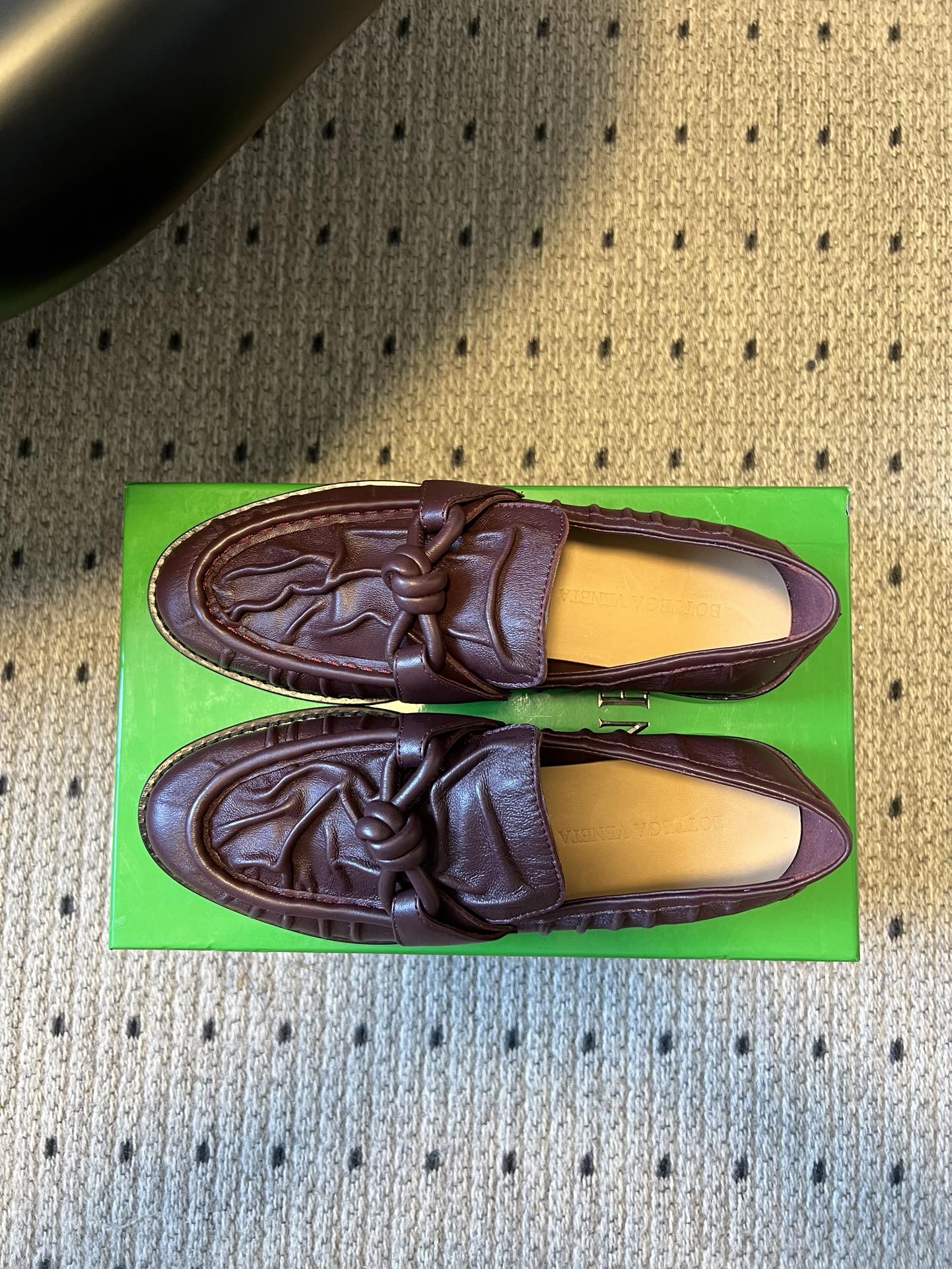 BOTTEGA VENETA 26S LOAFERS IN DARK REDDISH BROWN LAMBSKIN