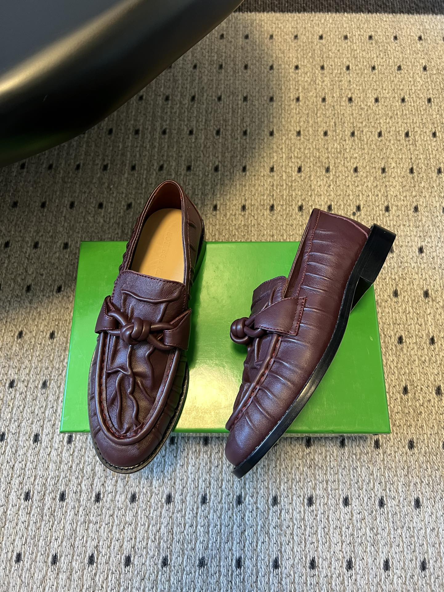 BOTTEGA VENETA 26S LOAFERS IN DARK REDDISH BROWN LAMBSKIN
