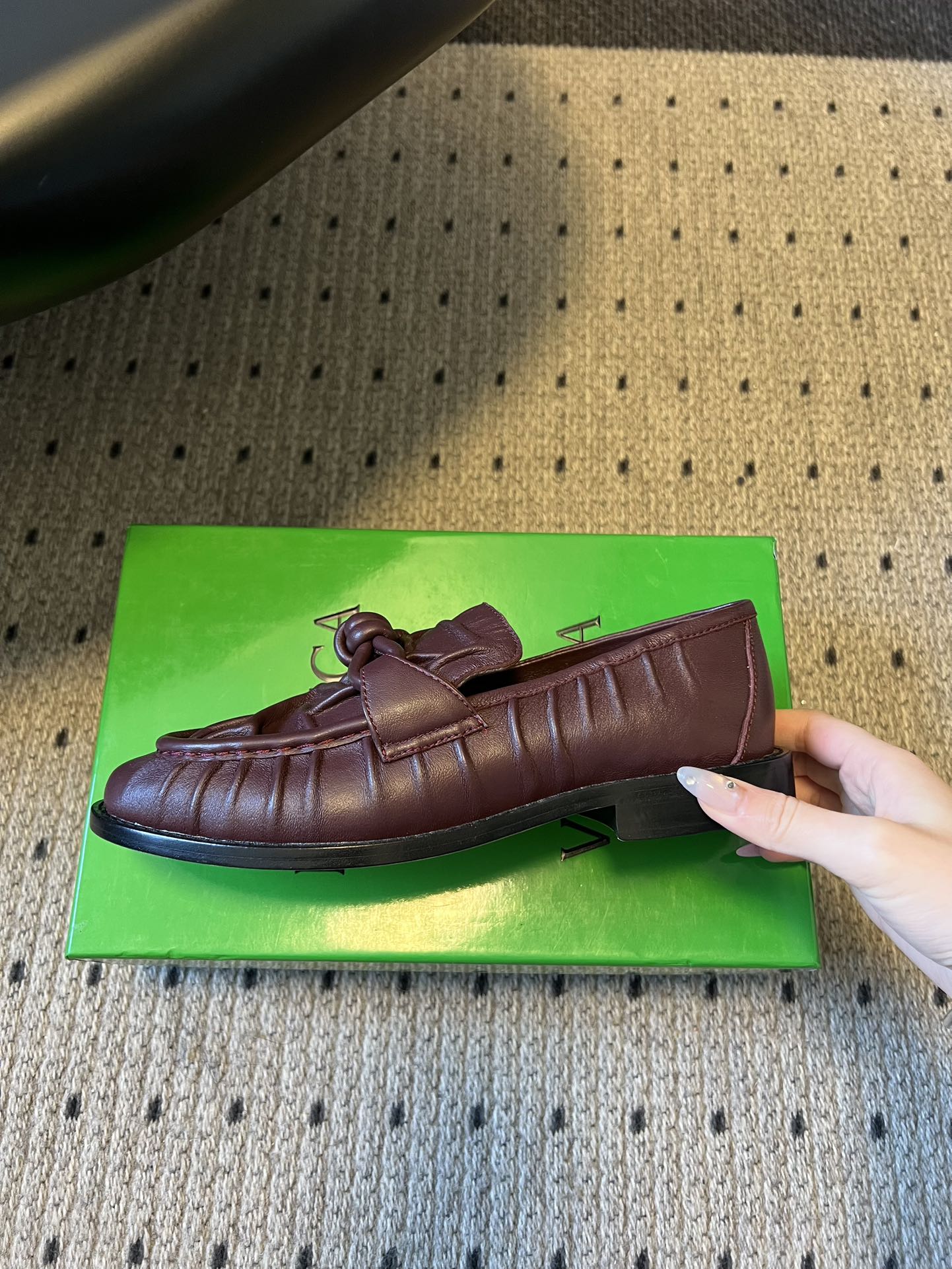 BOTTEGA VENETA 26S LOAFERS IN DARK REDDISH BROWN LAMBSKIN