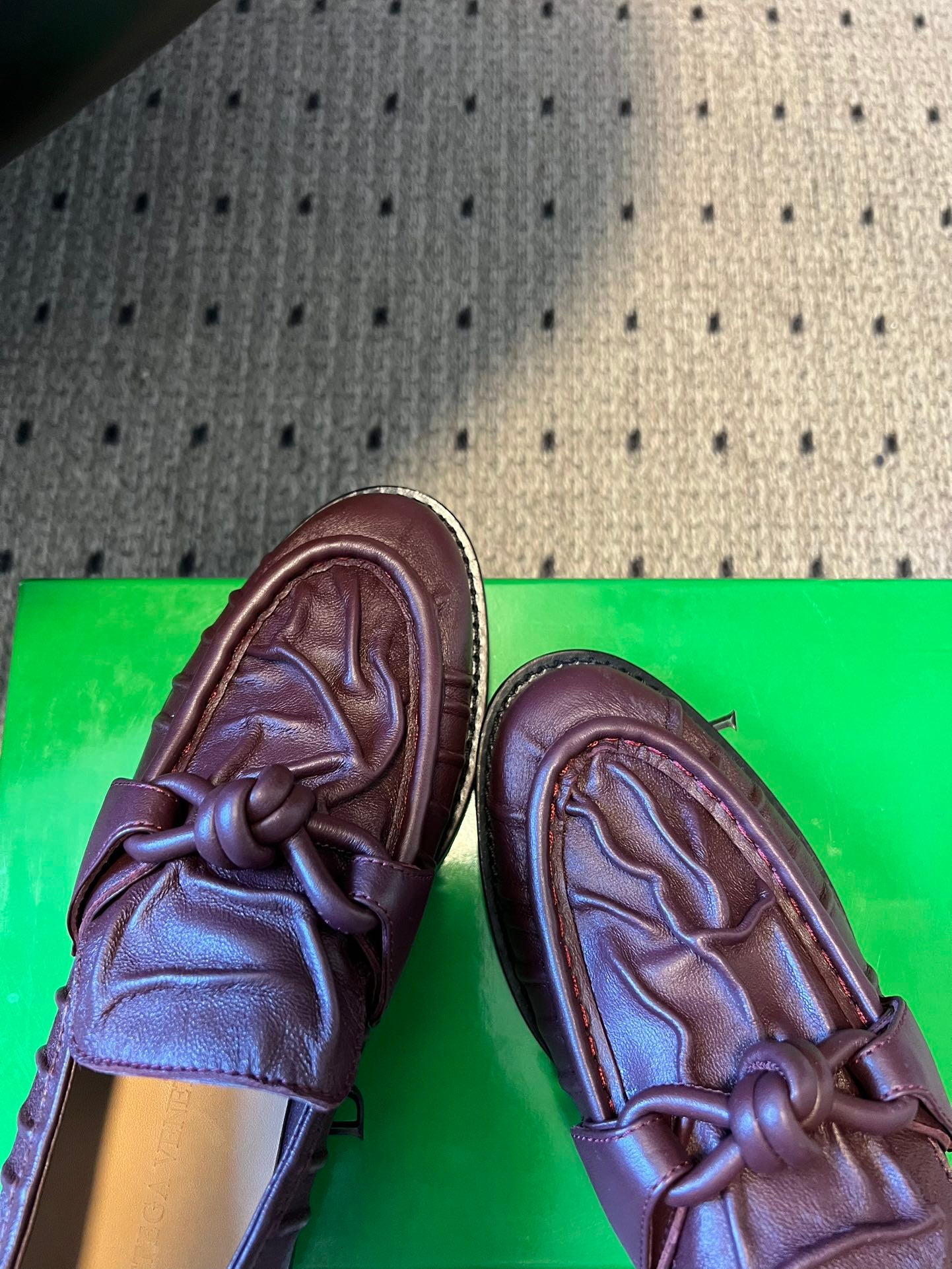 BOTTEGA VENETA 26S LOAFERS IN DARK REDDISH BROWN LAMBSKIN