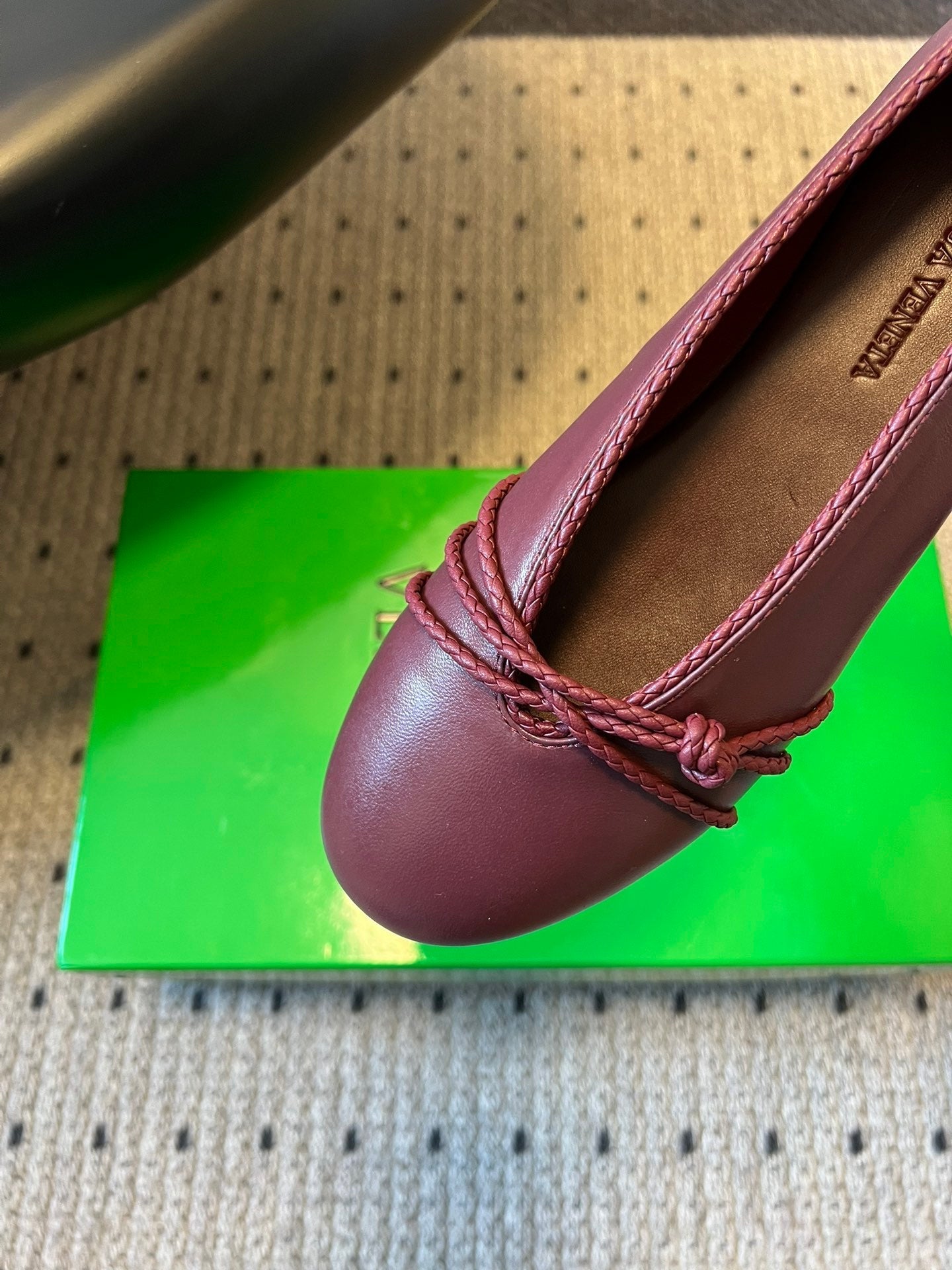 BOTTEGA VENETA 26S ESPADRILLE BALLET FLATS IN DARK RED LAMBSKIN