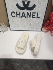 CHANEL 26S QUILTED SLIDE SANDALS IN WHITE CALFSKIN