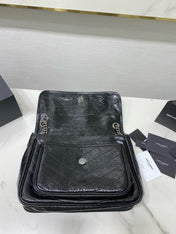 MEDIUM NIKI 28 IN BLACK CALFSKIN CHAIN BAG High-end