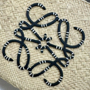 LOE ANAGRAM BASKET RAFFIA BLACK